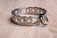 Lade das Bild in den Galerie-Viewer, Heaven's Hell Kreisausschnitte - Halsband - 30mm
