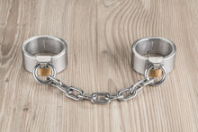 Load image into Gallery viewer, Double ring holder with chain - for the Heaven's Hell series