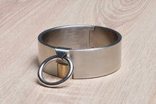 Lade das Bild in den Galerie-Viewer, Heaven's Hell - Halsband